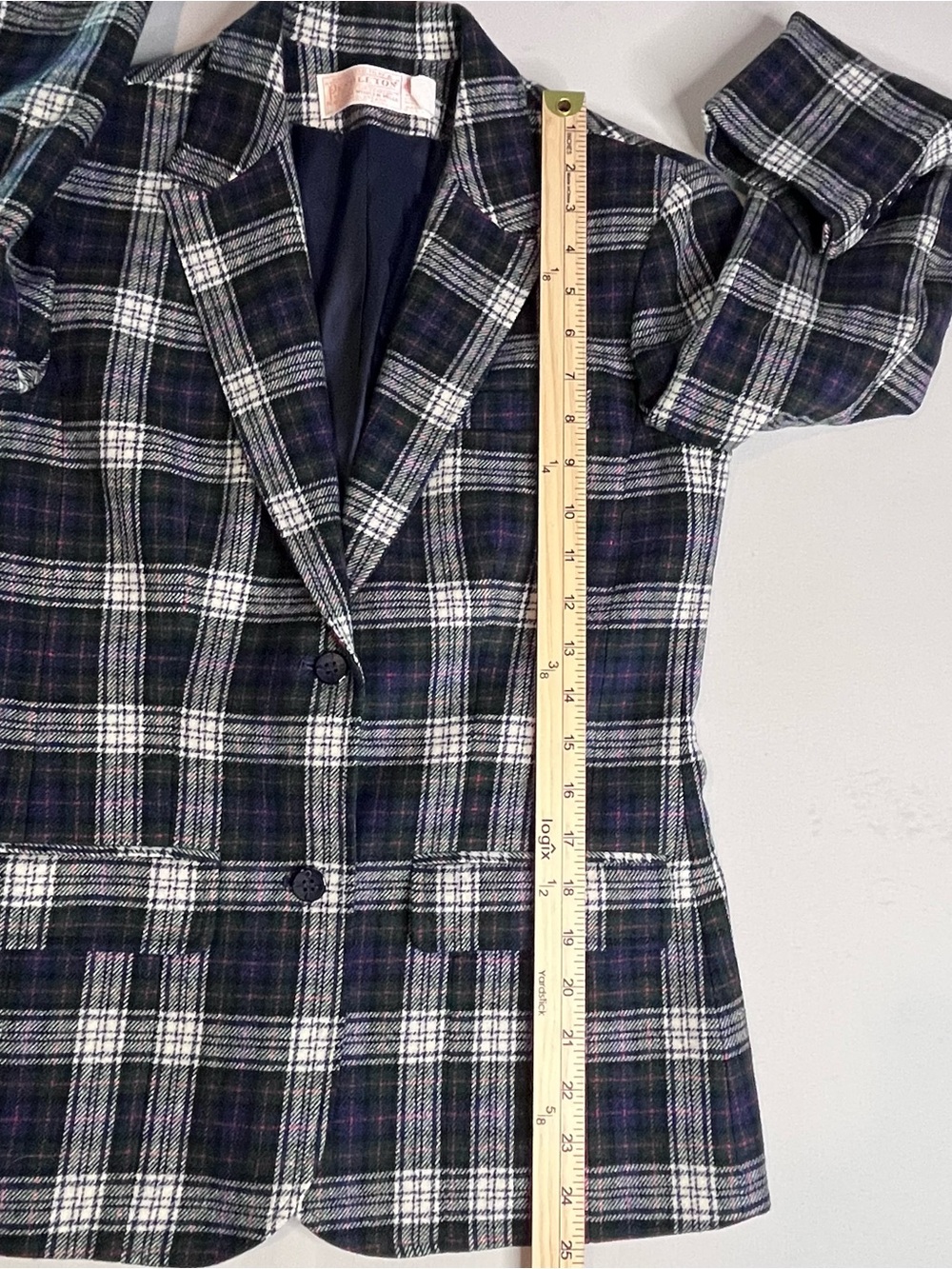 Vintage Plaid Pendleton Two-Button Blazer Jacket in Navy and White Size 6 - Picture 3 of 11